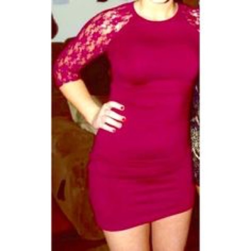 Bodycon Lace Sleeve Dress